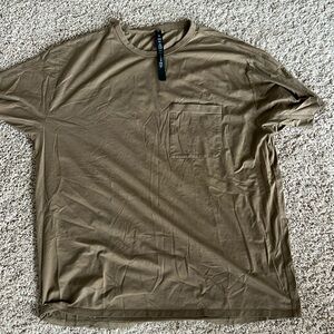 Lululemon The Fundamental
Pocket T-Shirt